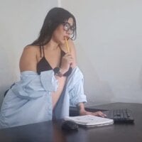 chirlleyy model avatar