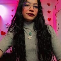 Emma_Everett model avatar