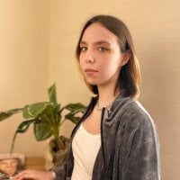 SyIviaWarn's Offline Chat Room