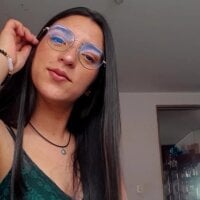 Cristina_Mb's Offline Chat Room