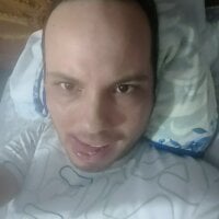 RoberthxXx webcam