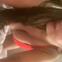 breeinthecity's Offline Chat Room