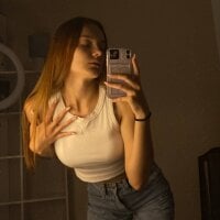 LouisaChaobal webcam model