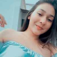 Fernanda_Cardona's Offline Chat Room