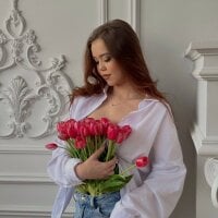 smilinglove Adlı Modelin Çevrimdışı Sohbet Odası