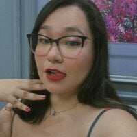 CinnamonCookiez webcam model