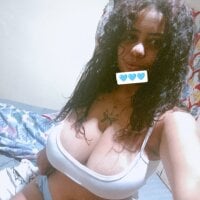 Strella1531's Offline Chat Room