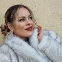 RoseEvann's Avatar Pic