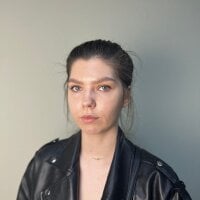 MaeScott's Offline Chat Room
