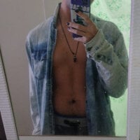 Xcumshot33 model avatar