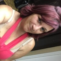 Moans5322's Offline Chat Room