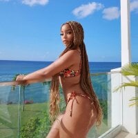 Linsy-foxx webcam model