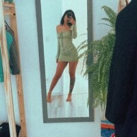 Izziebe webcam