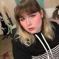 غرفة دردشة elliequinndickgirl دون اتصال