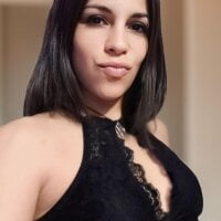 HelenaHot66's Offline Chat Room