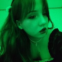 sweetyaliana's Offline Chat Room