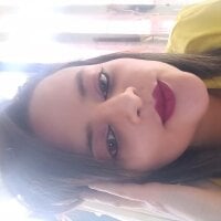 kim_jenner's Offline Chat Room