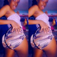 Hugebigboots's Profile Photo