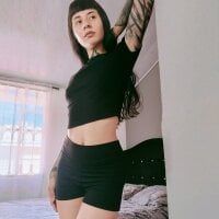 Emilia_1995 webcam model