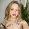 HaileyBIoom's Offline Chat Room