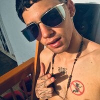 Jhoangel_BIG_COCK model avatar