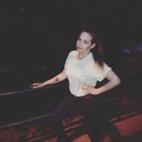 ArianaLave Adlı Modelin Çevrimdışı Sohbet Odası