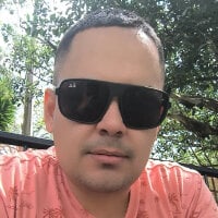 elhombredeaceromedellin webcam