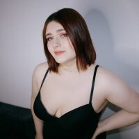 cryyystaalll অফলাইন চ্যাট রুম