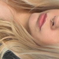 DinDixie Adlı Modelin Çevrimdışı Sohbet Odası