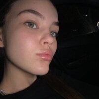 HelenGonzalez webcam model