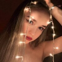 KrystalKell webcam model