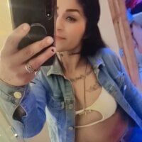 blacwidow's Offline Chat Room