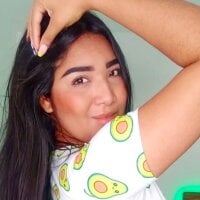pink_emeral webcam model