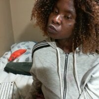 JuicyBoobsxx's Offline Chat Room