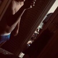 raul_master webcam model