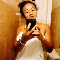 JHENEAIKO's Offline Chat Room