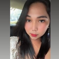 sweet_kisses23's Offline Chat Room