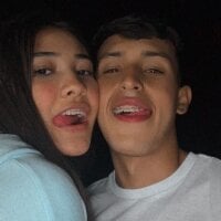 laura_and_liam's Offline Chat Room