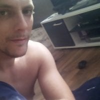 ickeschlitz's Offline Chat Room