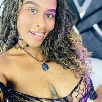 AsharKisses webcam model