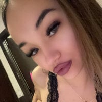 VanessaSky897's Profile Pic