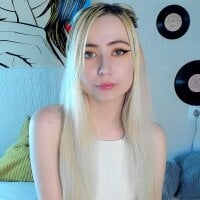 Nika_Pie's Offline Chat Room