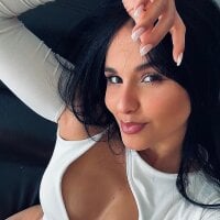 heyshaa webcam model