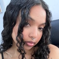 MIAHIVANOV webcam model