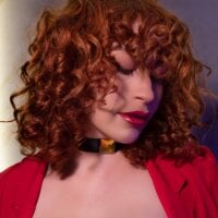 LucianaWainN webcam model