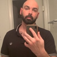 miracleswoodiewitahoodie's Offline Chat Room