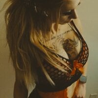 veronicaronnietaylor's profile image'