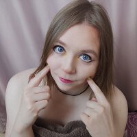 FluffyKittens fully nude on webcam for live porn video chat