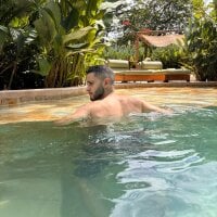 Massimo_jiovano webcam model
