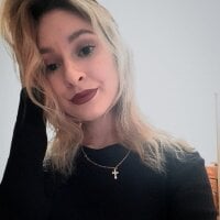 BeaBakeri's Offline Chat Room